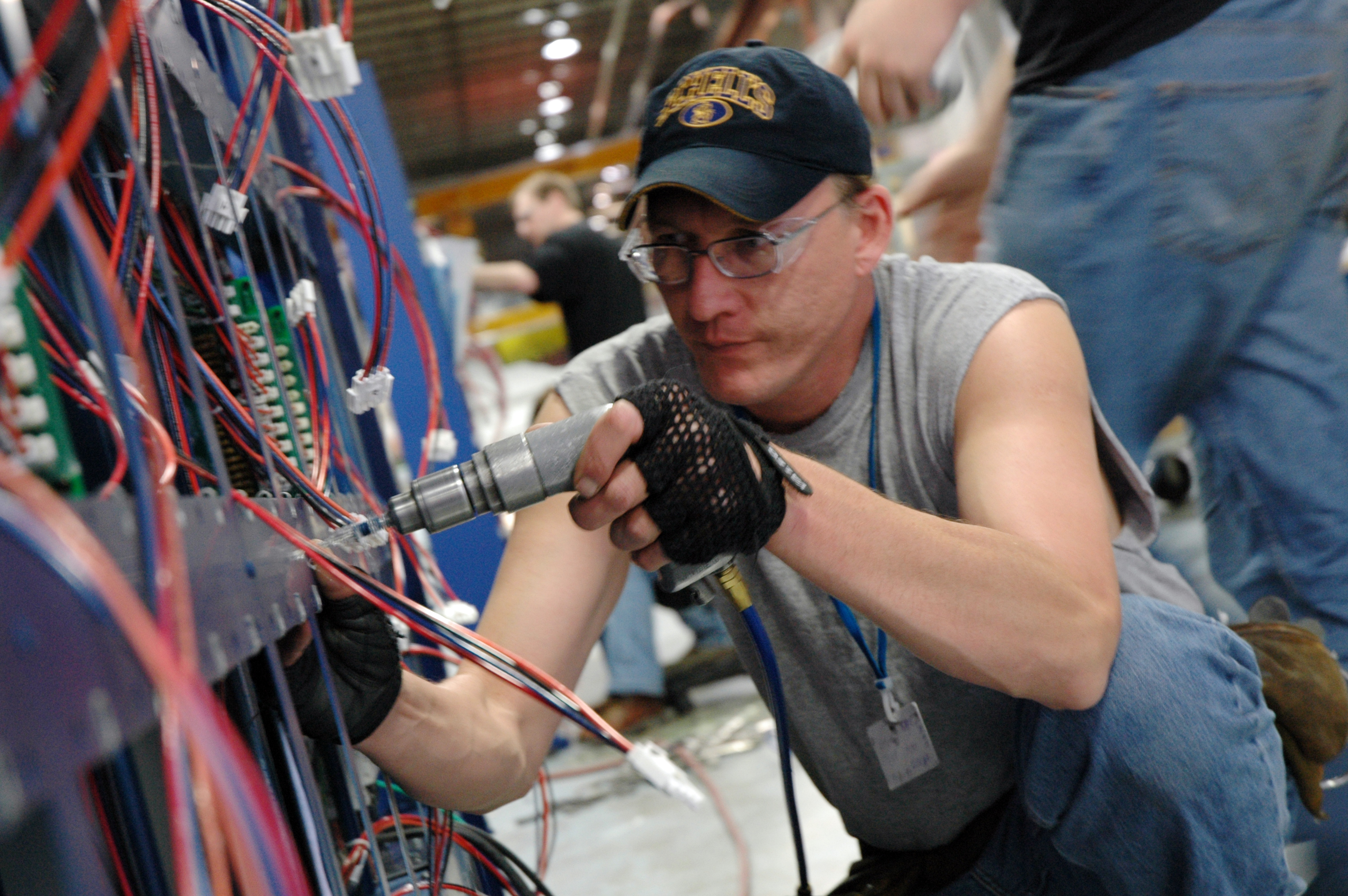 Manufacturing_FinalAssembly_05