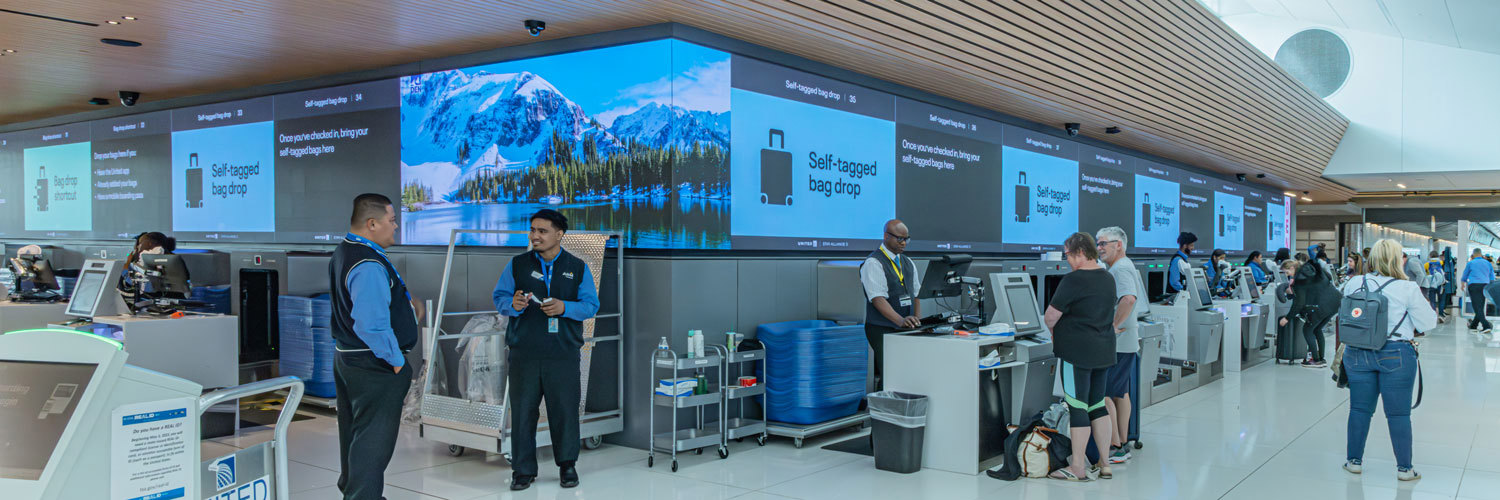 DEN airport LED display corner