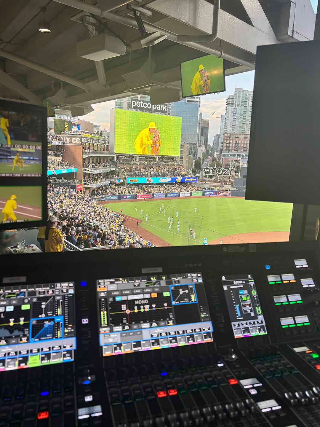 PadresAudioControl2026.jpg