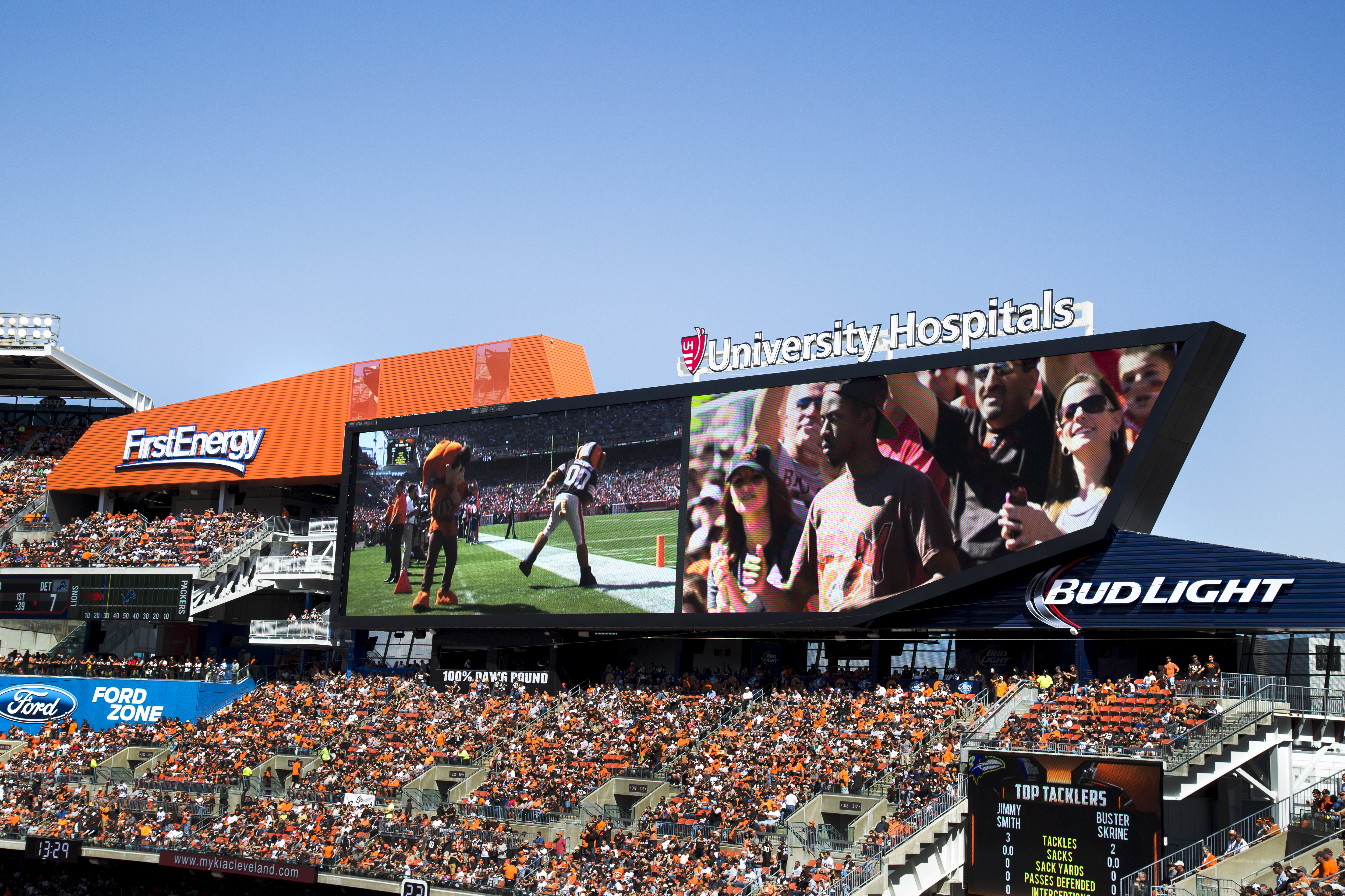 ClevelandBrowns_EastEndZone_03