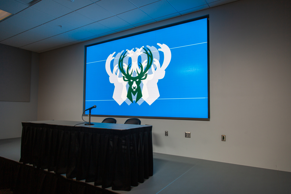 MilwaukeeBucks_InterviewRoom_01