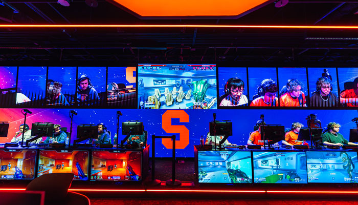 Syracuse University Displays Students Gaming eSports