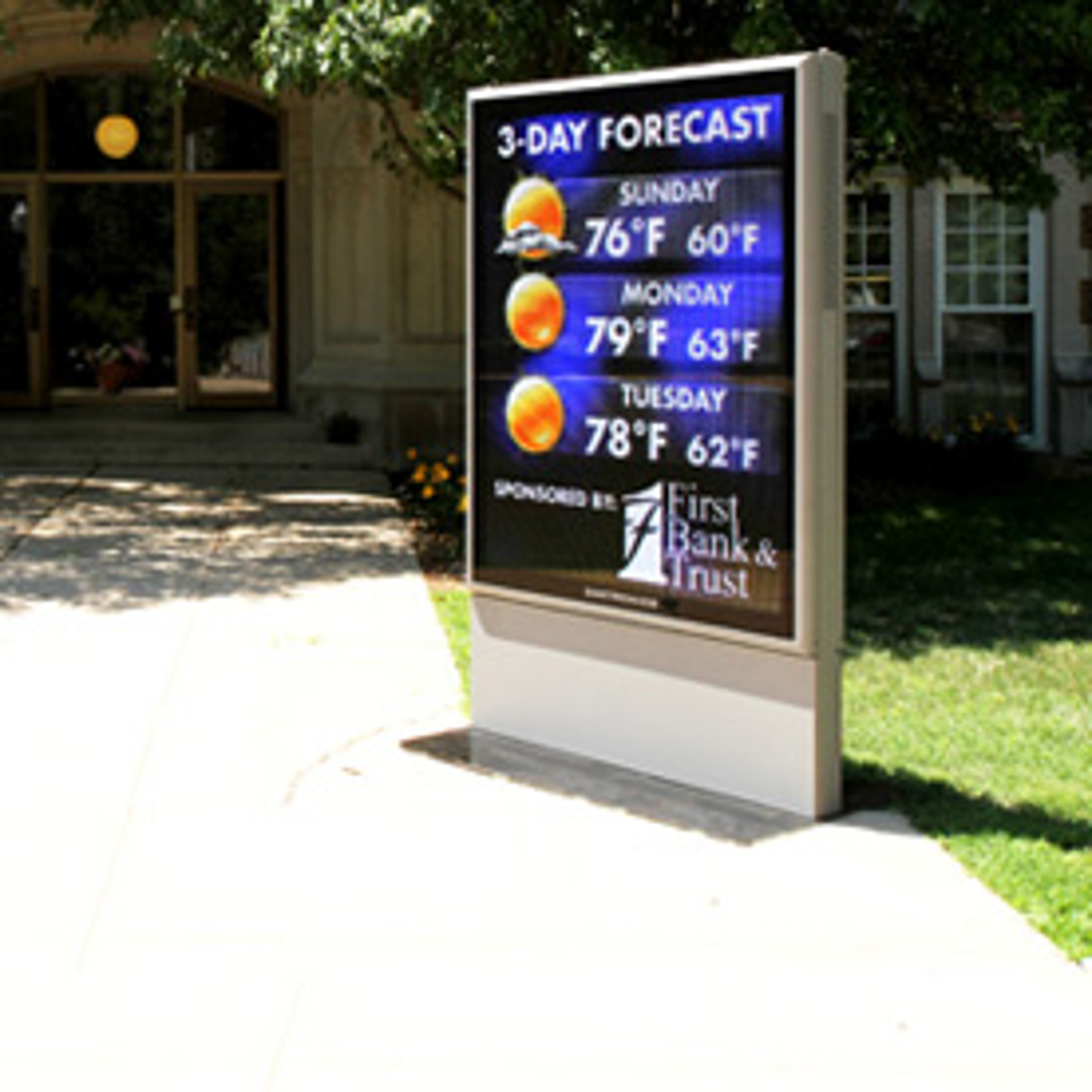 Digital Street Furniture showing weather updates