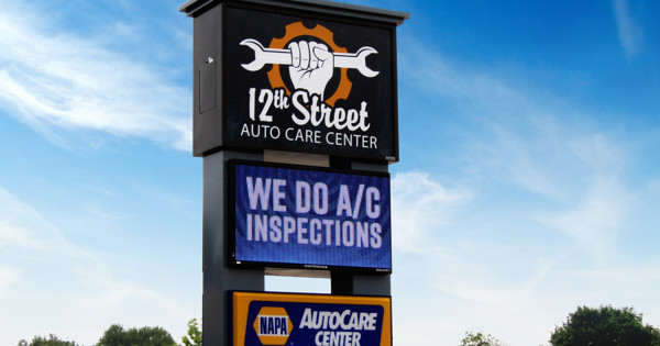 AUTO SHOP KEEPS THE CONVERSATION GOING WITH LED MESSAGE DISPLAY
