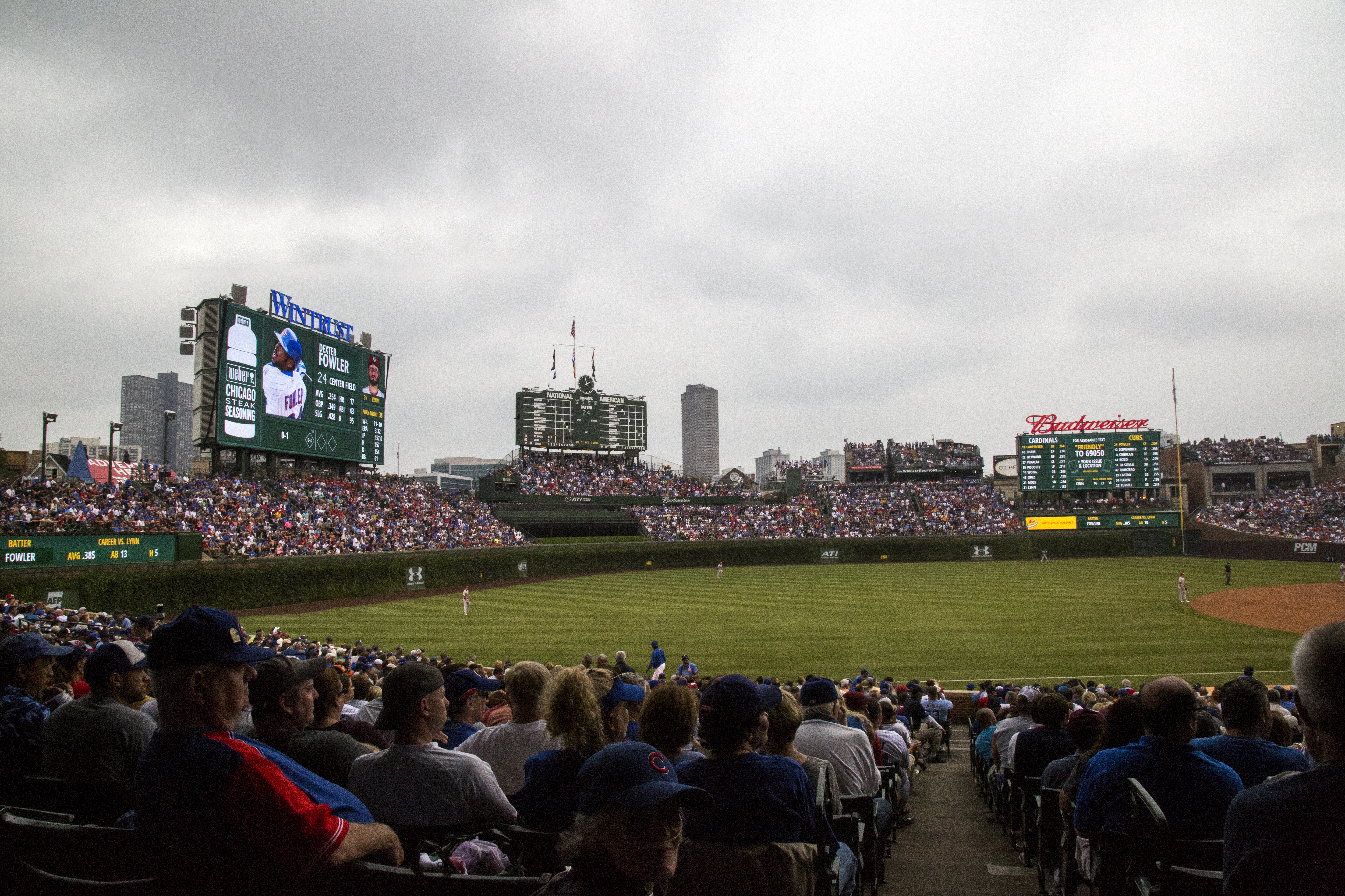 ChicagoCubs_Outfield_03