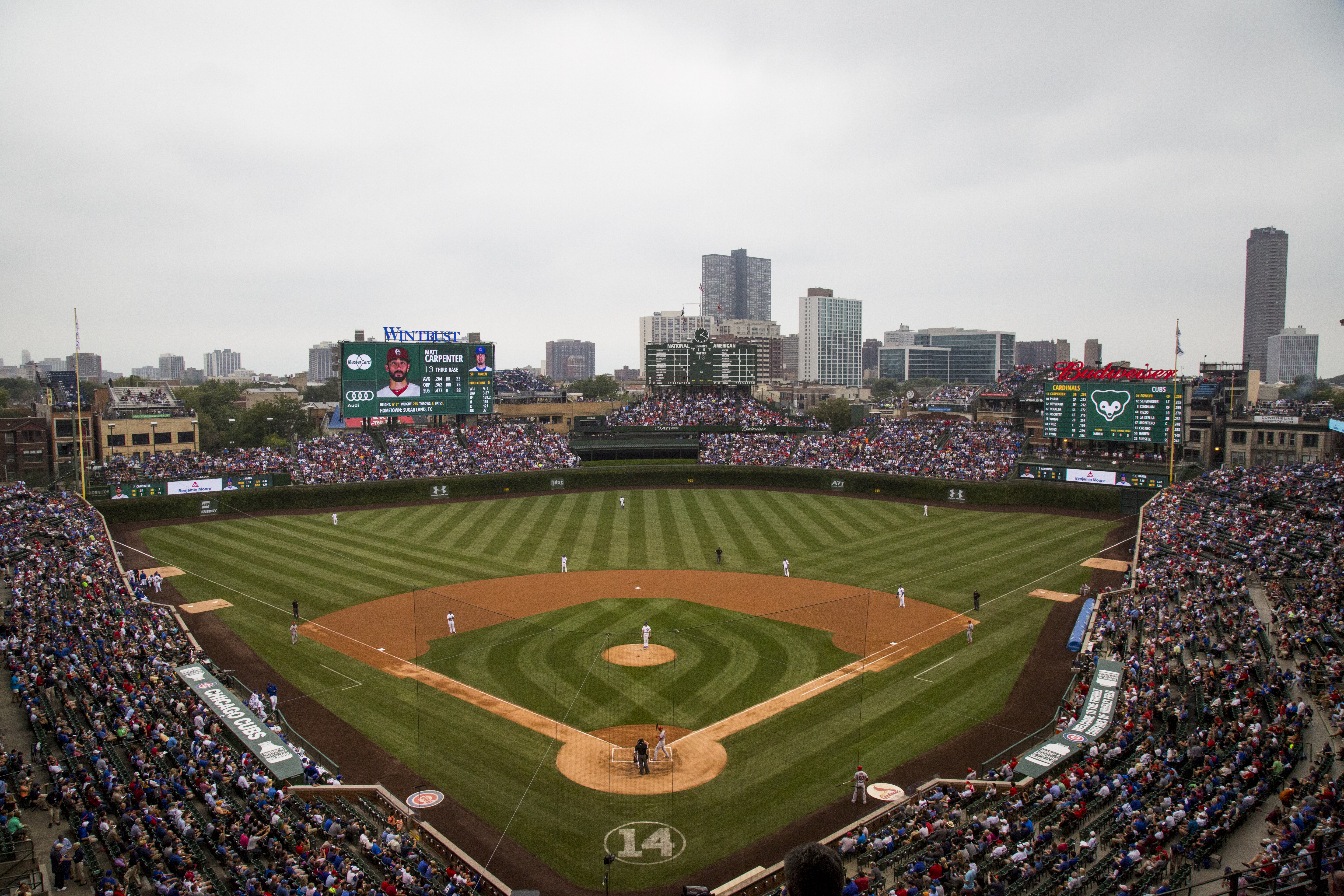 ChicagoCubs_WrigleyField_Panoramic_02